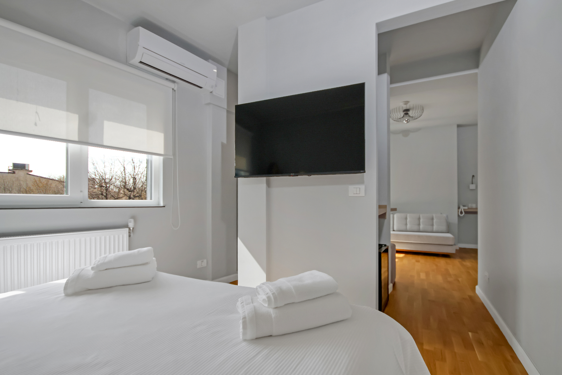 Room Detail